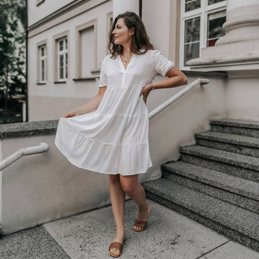 bonprix - Happy Sunday! ☀️ Thank you for sharing your summer OOTD, @m.kiedos 👗 🔍 (dress) 908621, (similar mule) 933002 #bonprix #regram #bonprixitsme #ootd