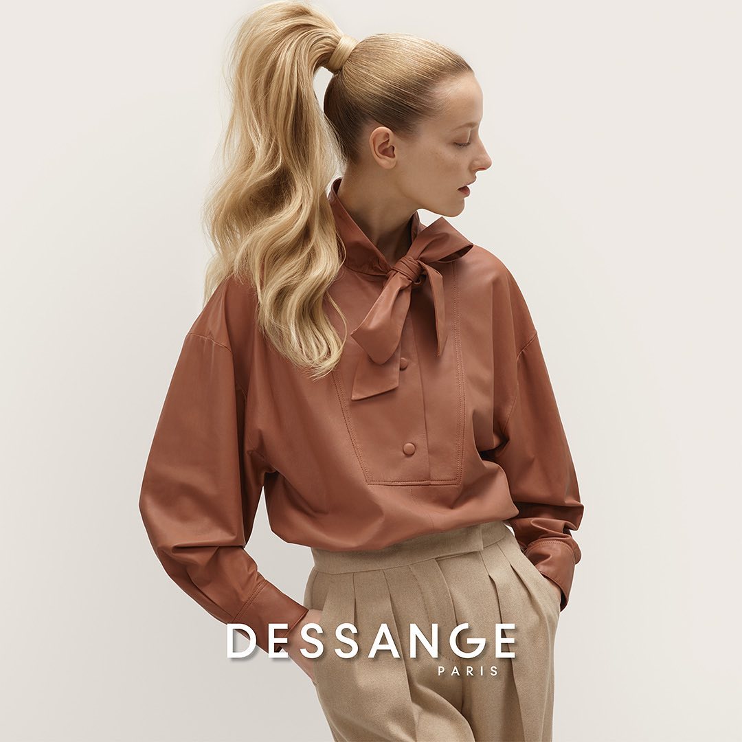 DESSANGE Paris - « Exigeante » de la collection automne-hiver 2020/2021 signée @dessangeparis

Pour un look à effet waouh qui signe une attitude sophistiquée mais pas guindée. 
La ponytail* hautpe...