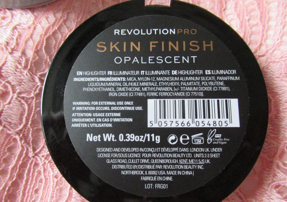 рассыпчатая пудра revolution hydra matte. Revolution пудра отзывы. пудра от революшен. Revolution makeup пудра. Revolution pro pressed finishing powder.