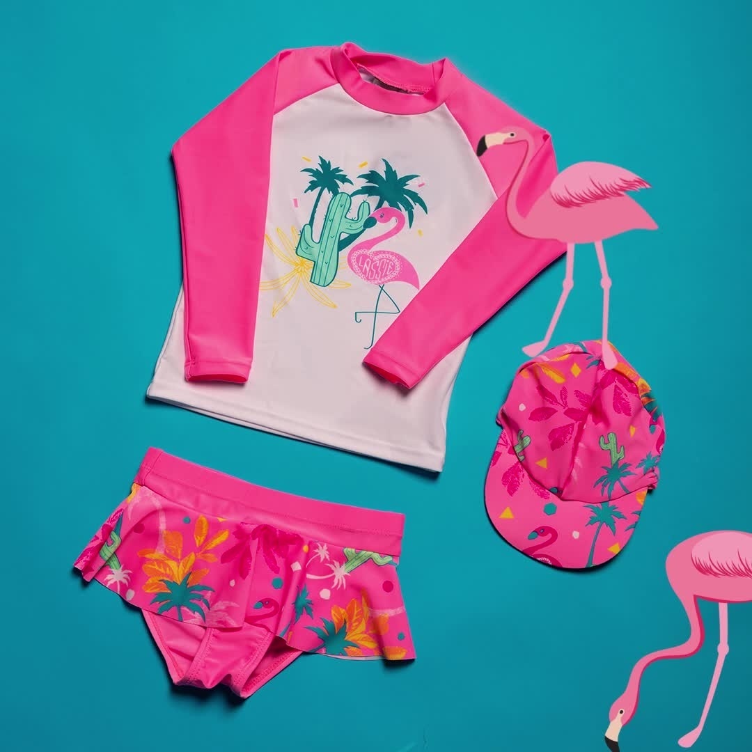 Верхняя одежда для детей - У настоящей маленькой модницы на каждый случай жизни есть стильный наряд, в том числе для игр на пляже и водных развлечений 🎀
⠀
Купальный костюм Meriel не даст ребенку сгоре...