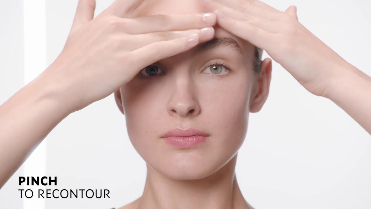YVES SAINT LAURENT: HOW TO APPLY PURE SHOTS Y SHAPE SERUM