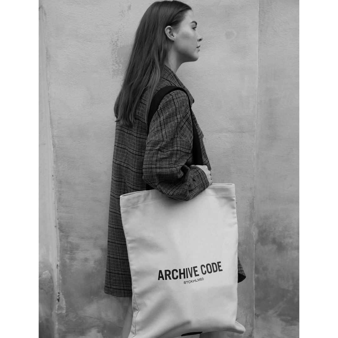 Marc O'Polo - Big. Bold. The ARCHIVE CODE shopper. #marcopolo #followyournature #archivecode