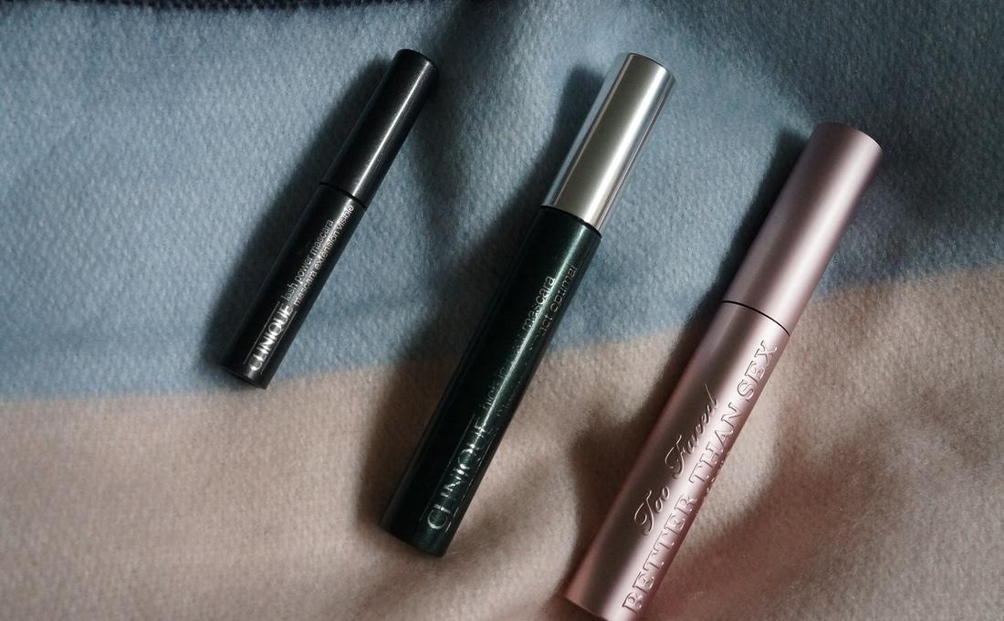 Три случайных знакомых: туши Clinique Lash Power Mascara, Clinique High Impact и Too Faced Better Than Sex