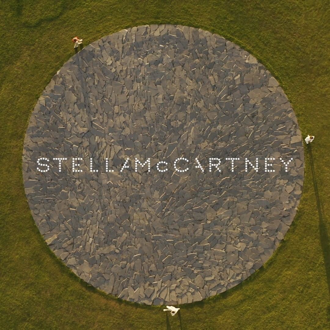 Stella McCartney - #StellaSummer21 is made for the Stella woman in motion, personifying the values of our conscious fashion movement. Join our McCartney A to Z Manifesto: Summer 2021 Show today at 14:...