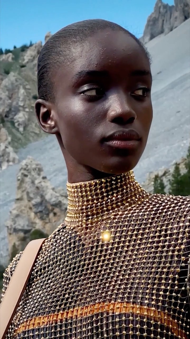 Burberry - On reflection
.
The new #BurberryAutumnWinter20 collection is infused with #RiccardoTisci's reflections on his formative years as a young designer, from the places he visited to the people...