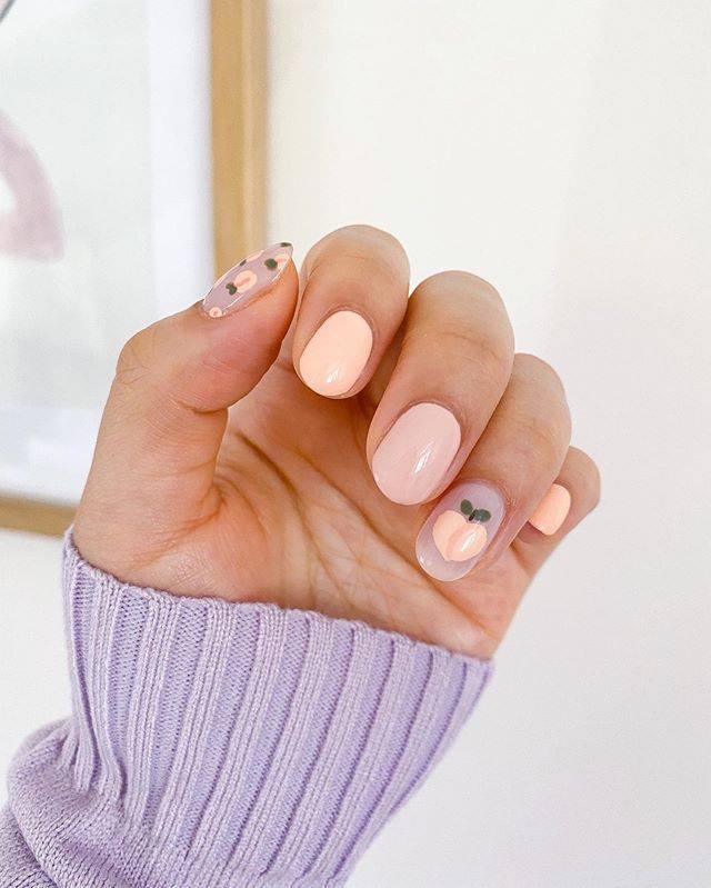 Sally Hansen - @mydumbnails’ Sweet Tea look is just peachy 🍑