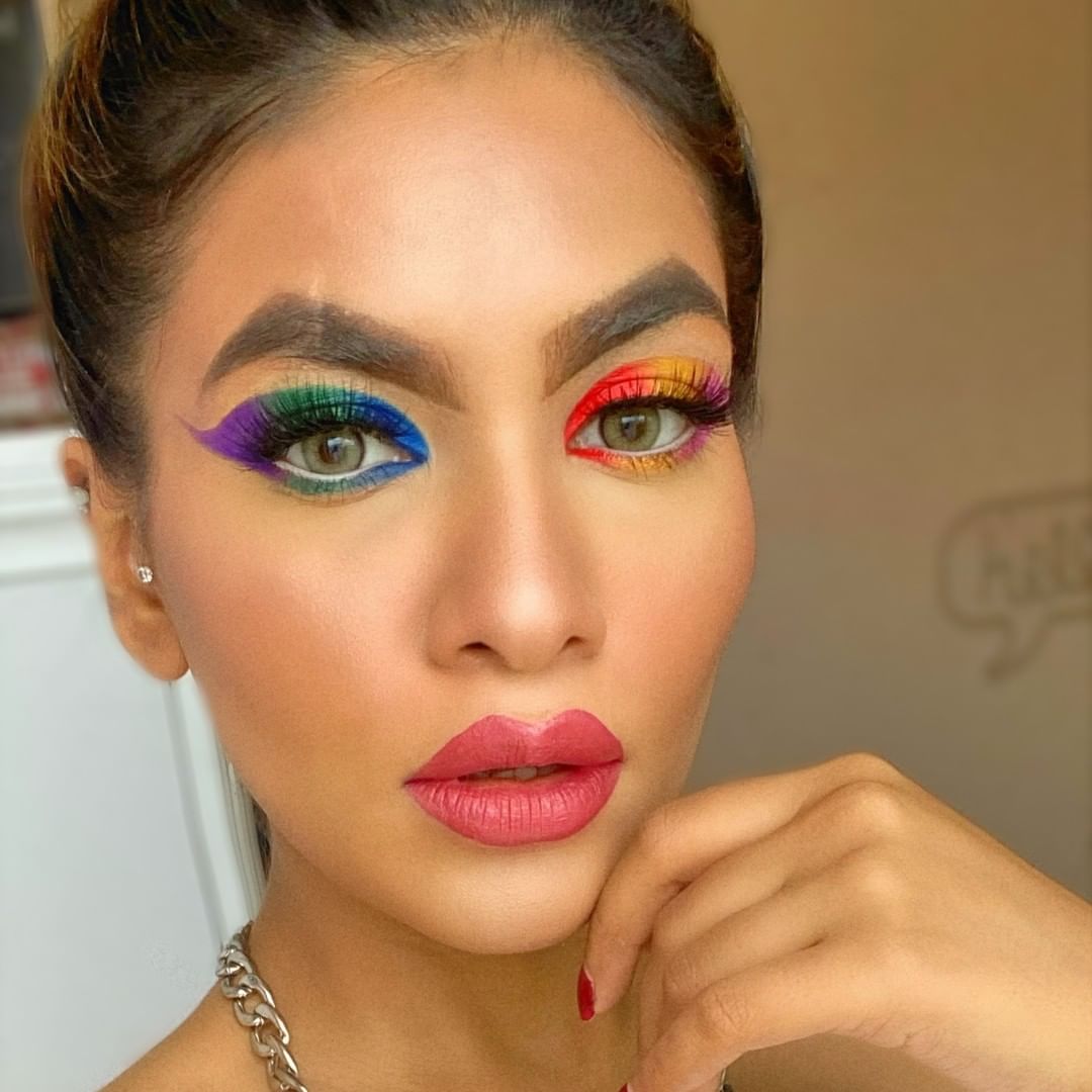 SUGAR Cosmetics - Bold and beautiful! ⁠
In frame: @ninisvanitybox⁠
⁠
Products used: ⁠
🌈 Ace Of Face Foundation Stick 32 Cortado⁠
🌈 Magic Wand Waterproof Concealer 30 Chococcino⁠
🌈 All Set To Go Banana...