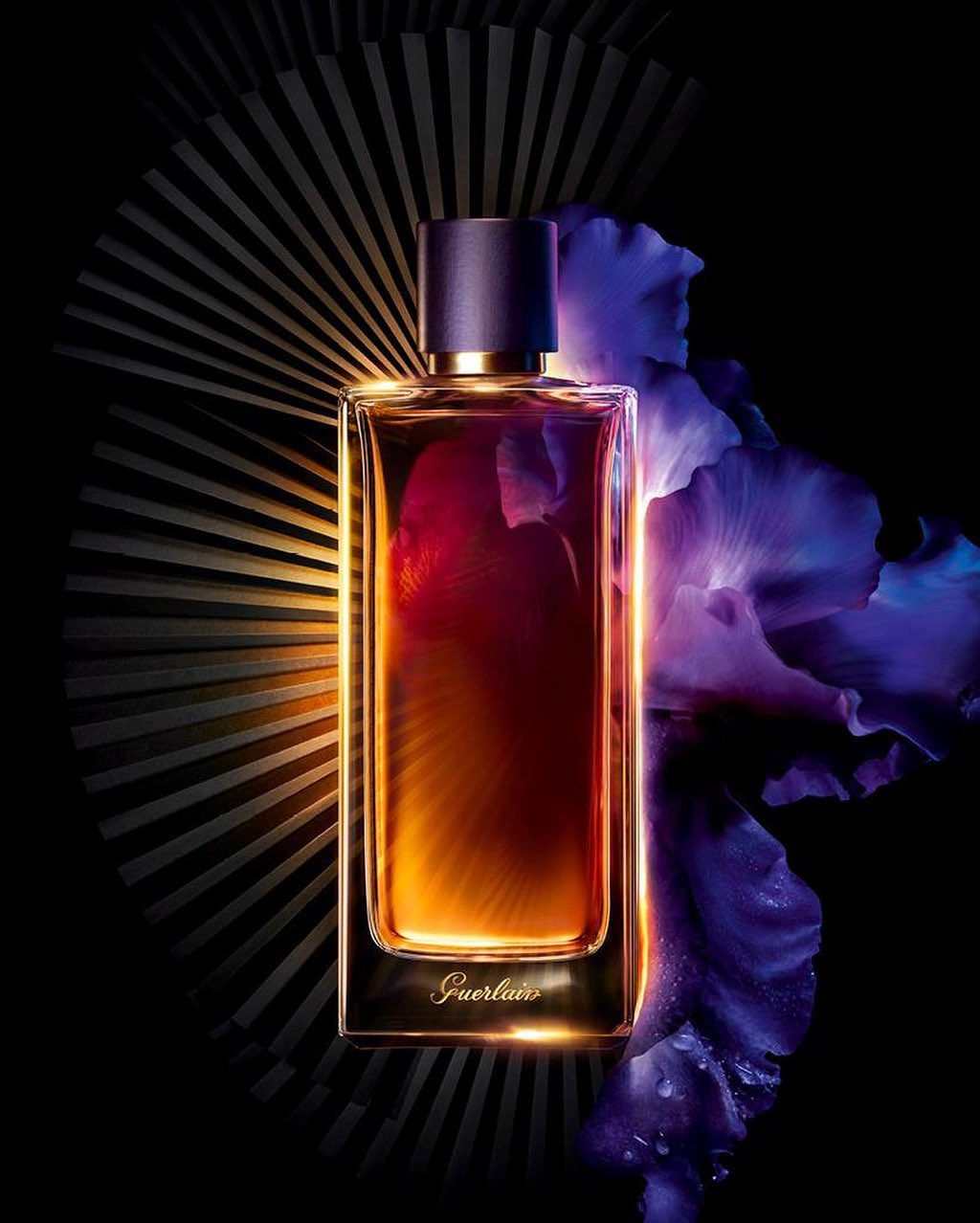 Guerlain - Introducing L'Art & La Matière: Iris Torréfié. 

Elegant iris counterbalances intense coffee in this new chapter of L’Art & La Matière.

A symbol of protection and wisdom, the iris flow...