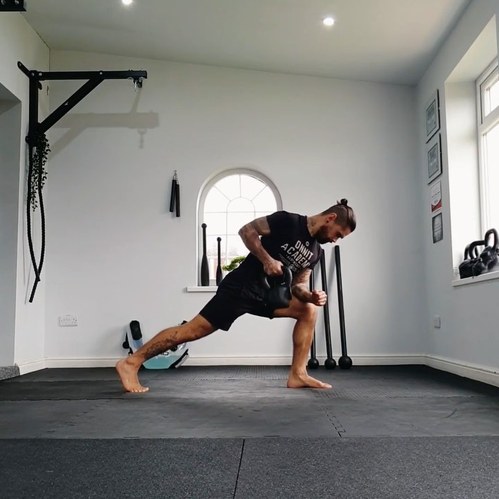 Onnit - 🔥Kettlebell Workout🔥
-
Movements:
1. Sonic loop clean 》Outside rotational press

2. Hike 》Swing 》Snatch 》Reverse lunge

3. Overhead zombie lunge

4. Gorilla cleans

5. Kneeling clean 》Split st...