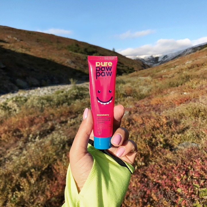 Pure Paw Paw - Just heading out for our daily "essential exercise" here guys Image: @purepawpawid⠀⠀⠀⠀⠀⠀⠀⠀⠀
#isolation #purepawpaw ⠀⠀⠀⠀⠀⠀⠀⠀⠀
#pawpaw #lipbalm #intothegloss #skincareaddiction #skincarej...