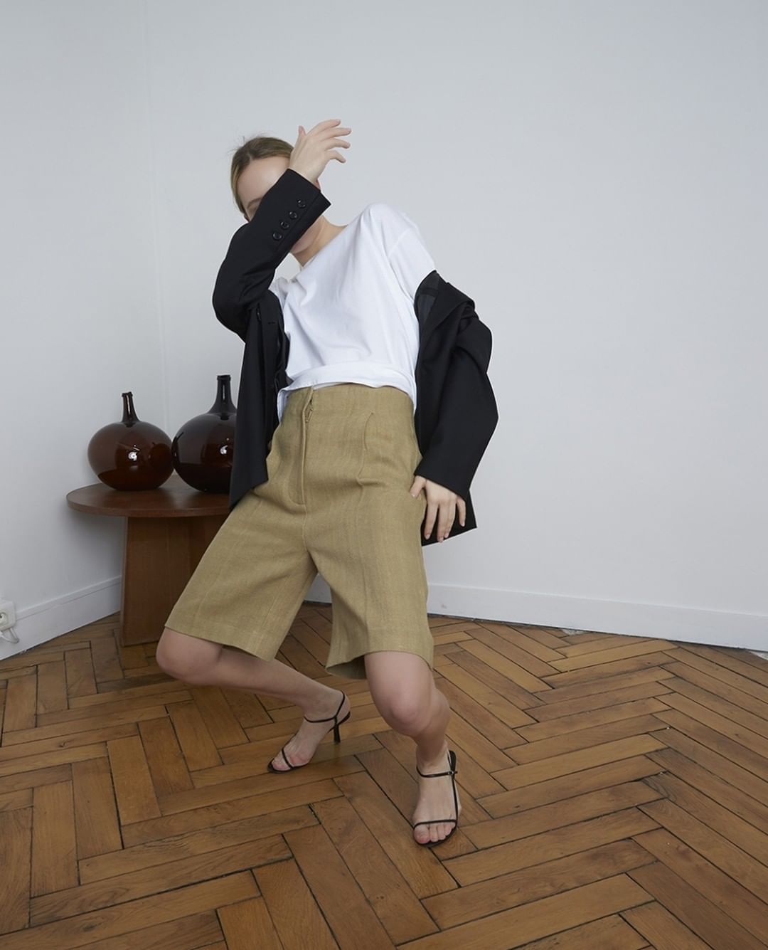 A N T O N I O L I . E U - @louloustudio_paris NEW BRAND NOW ONLINE