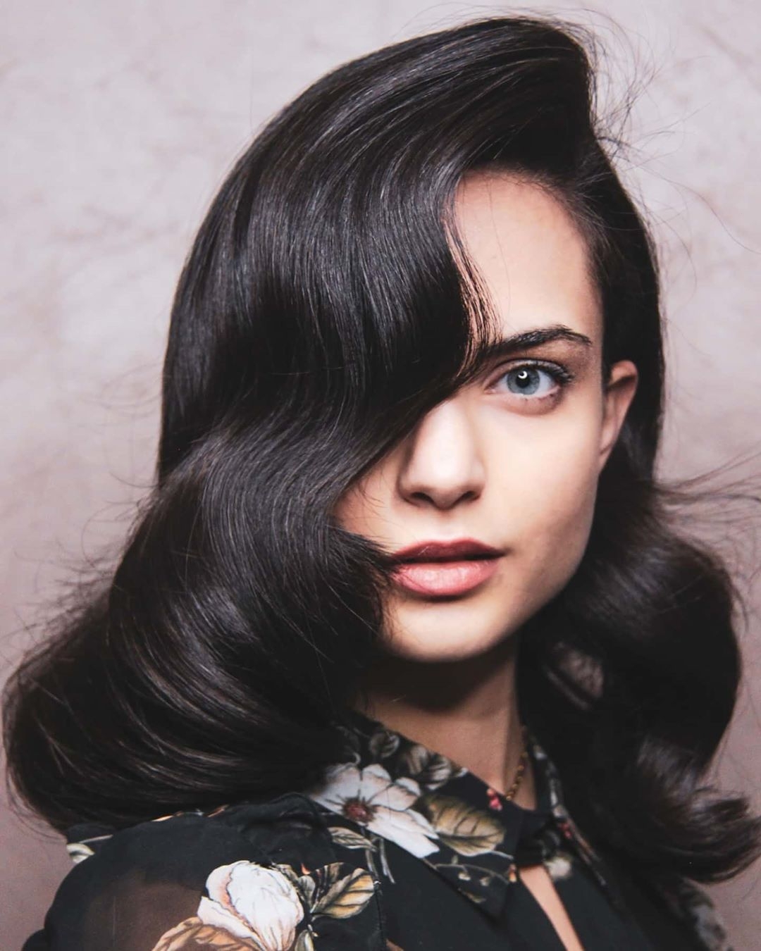 Schwarzkopf Professional - Новая интерпретация классического голливудского стиля от @christosmichailid ✨💃
Для создания образа использовался дуэт OSiS+: мусс сильной фиксации для объема #SessionLabel V...
