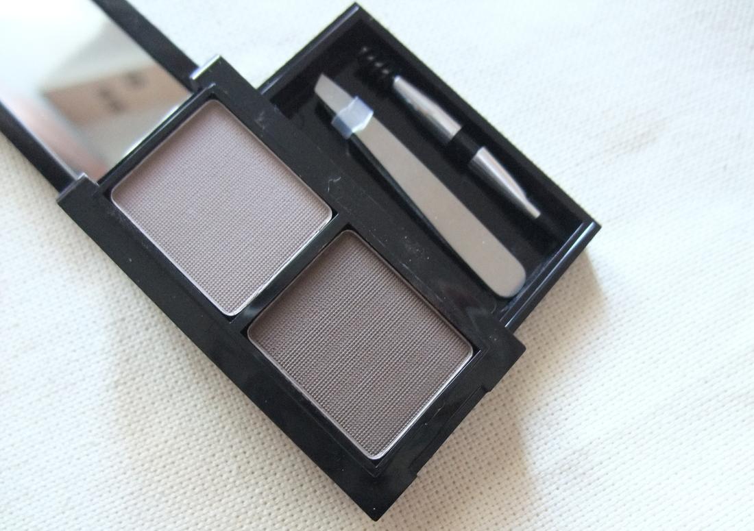 Одни из лучших теней для бровей - Catrice Eyebrow Set3 Одни из лучших теней для бровей - Catrice Eyebrow Set