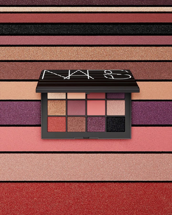 NARS Cosmetics - Innovative eyeshadows. Endless artistry. Three unique formulas in new Extreme Effects Eyeshadow Palette create a variety of looks👇. Tap to try it on.

✔️ MAGNUM MATTE (SILKY ULTRA MAT...