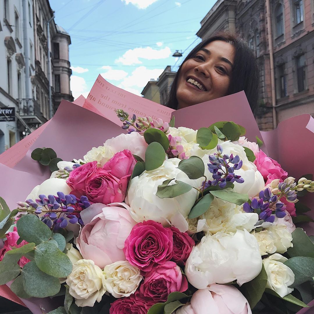 Доставка цветов Rosemarkt 🌿СПб - День медика в этом году не просто профессиональный праздник, он преобрёл особое значение и ещё один повод сказать спасибо и выразить признательность всем тем, кто лечи...