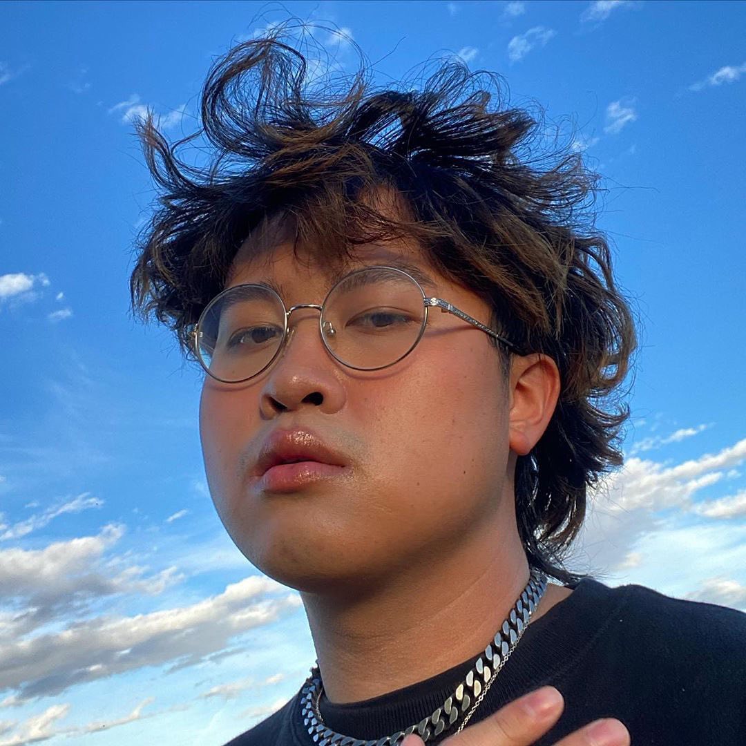 Rare Beauty by Selena Gomez - @sleepyboymua shared with us one thing he does to take care of his mental health ➡️ "One thing that I think is super important to do to take care of my mental health is s...