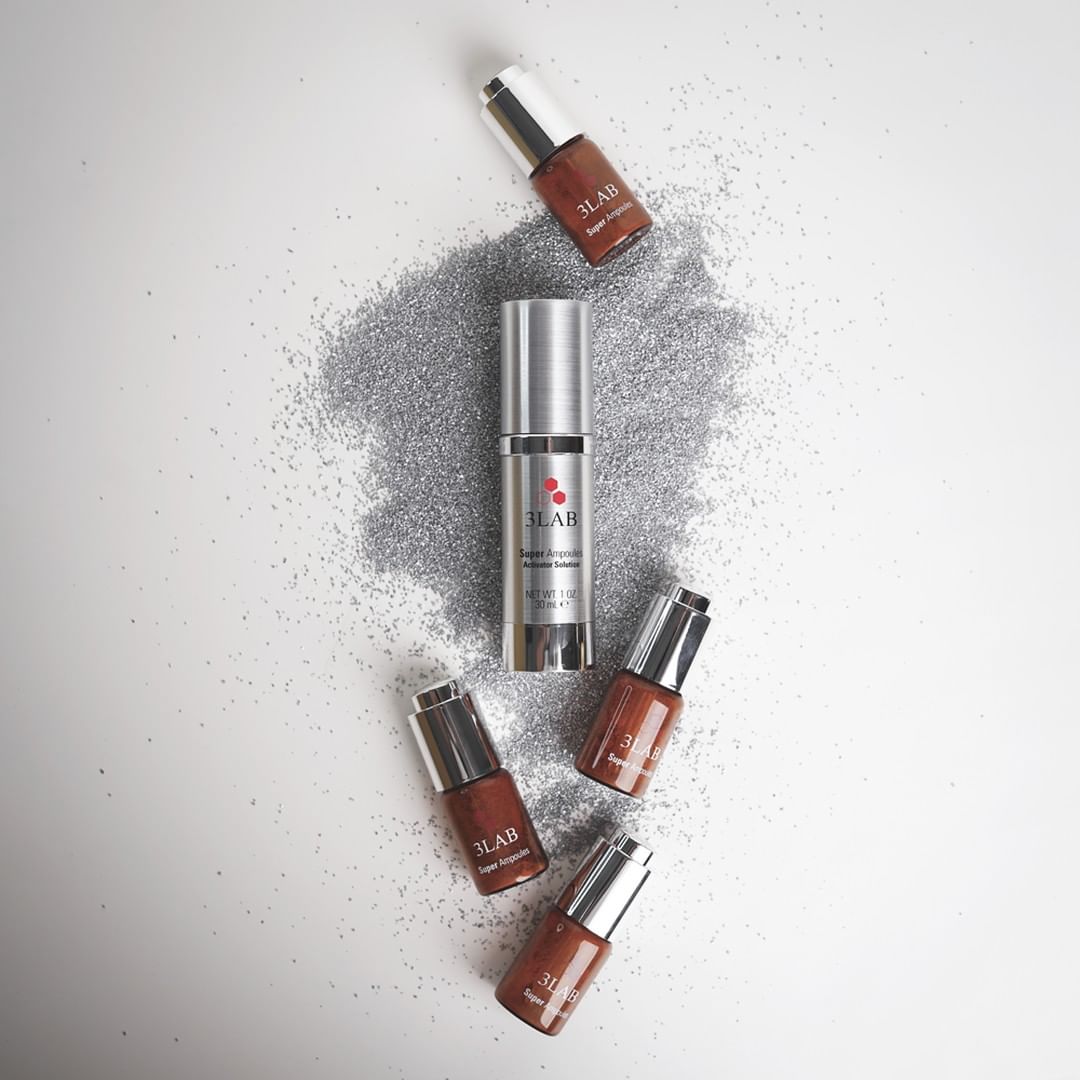 3LAB - Super Ampoules is an intensive, luxurious treatment that targets deep lines and wrinkles. After one month, your skin will be noticeably brighter and silky-smooth.
.
#aesthetic #antiaging #aging...