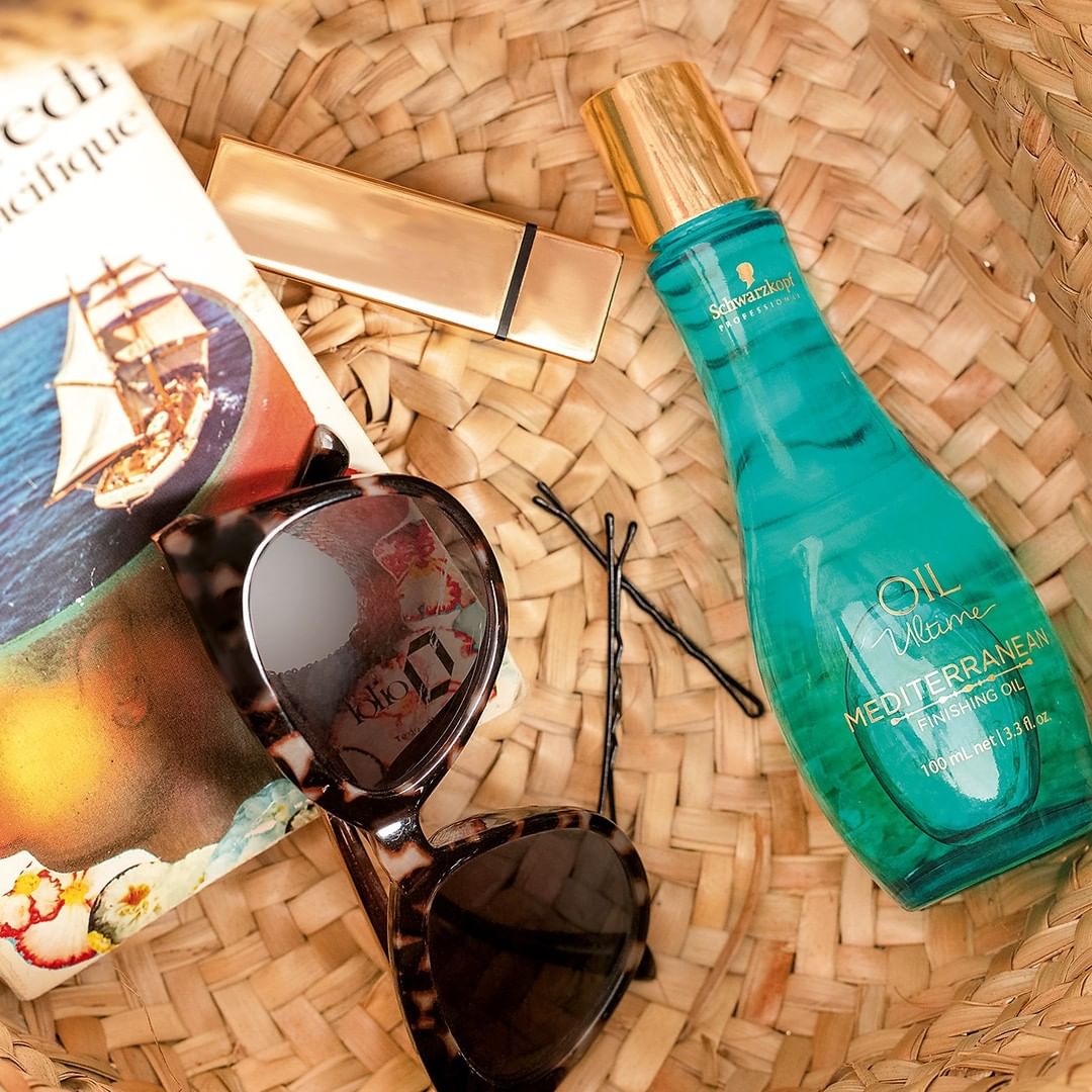 Schwarzkopf Professional - Heading for warmer weather? For true inner and outer beauty don’t forget to pack your #OilUltime essentials this summer!
#TRUEBEAUTY #metime #haircare #siliconefree #beautyr...