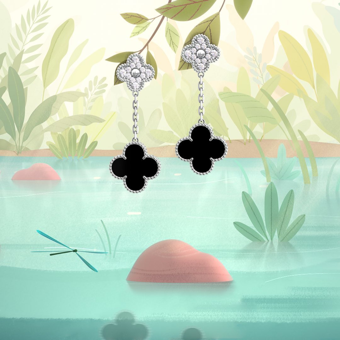 Van Cleef & Arpels - Explore Van Cleef & Arpels' magical river where onyx and diamonds combine to create Alhambra creations suffused with life.
#VCAalhambra #VanCleefArpels