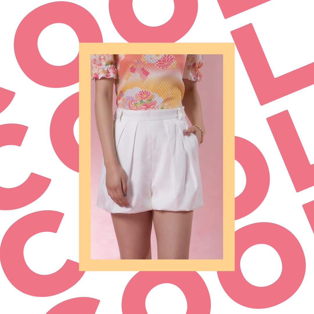 Cacharel - COOL CHIC : le nouveau must have de la saison!Notre astuce pour une allure chic mais décontractée: associer simplement un top floral avec un short bloomer taille haute.⠀⠀⠀⠀⠀⠀⠀⠀⠀
Retrouver...