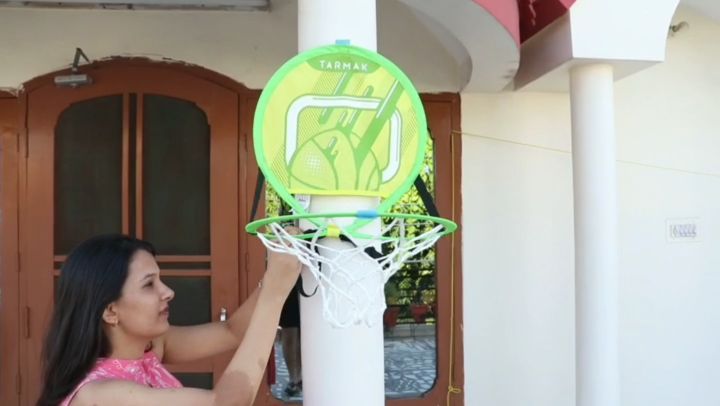 Decathlon Sports India - Get balling !
With this portable hoop, it couldn't get easier to make the most of your time while at home.
Discover this by tapping 👆 on the bottom left corner of the video....