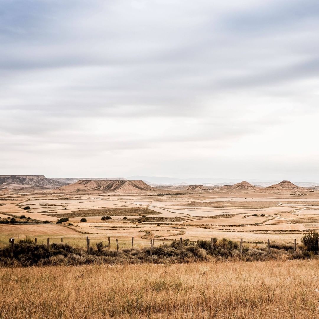 SAMSONITE - A 'mini Grand Canyon' in the South of Europe? Bardenas Reales, Spain is a must-visit. #MySamsonite 📷 by @bernardhermantunsplash ——————————————————————— #travel #travelphotography #photogra...