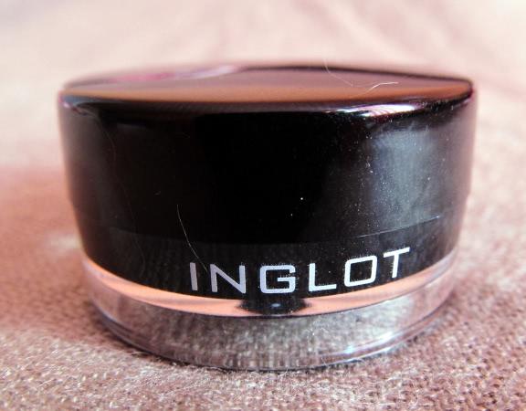 Две черные гелевые подводки. MAC vs Inglot