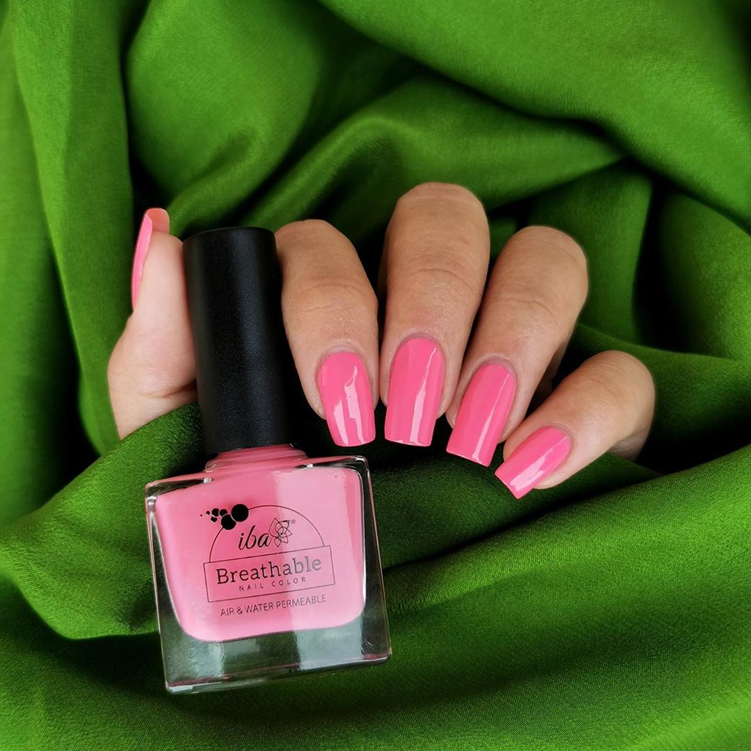 Iba - Pink Candy - A shade that goes with every attire 💗💅🏻

💖Iba Breathable Nail Color - Rs. 250/shade

💞 Avail the Buy 1 Get 1 FREE on Nail Colors till 11th October only on our exclusive website - ww...