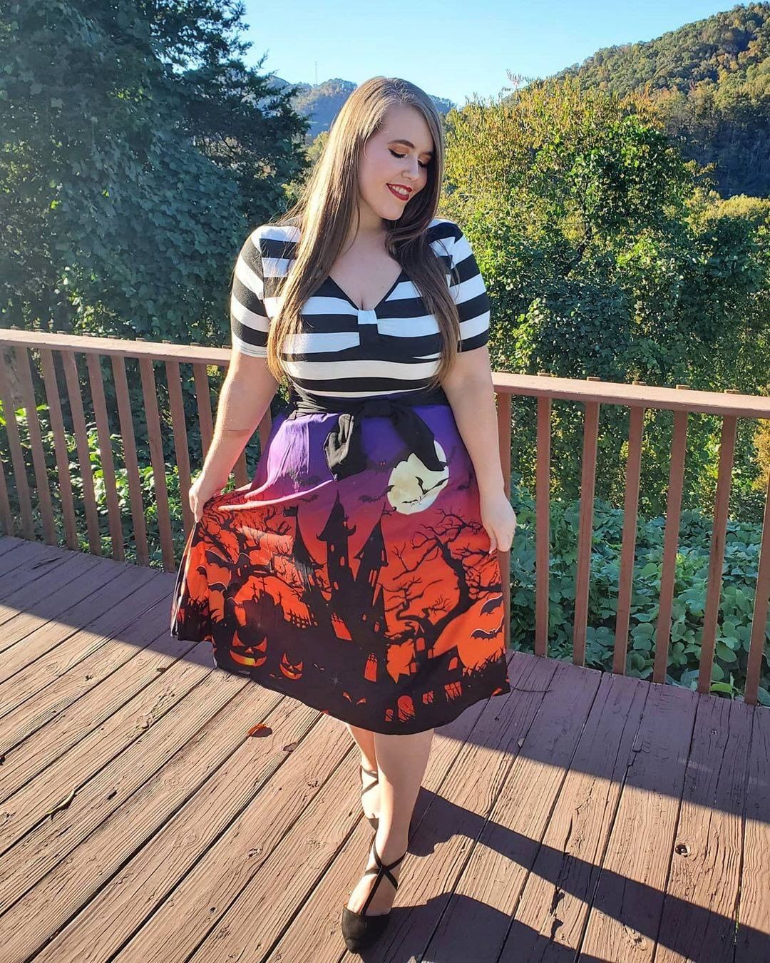 Dresslily - 👻 "It's easy to get in the spooky season mood when you can wear fun looks like this one"
👉Pict by @hollylindsey_ 
🌟Search: "469395302"
🍂CODE: IG2020 [Get 22% off]
#dresslily