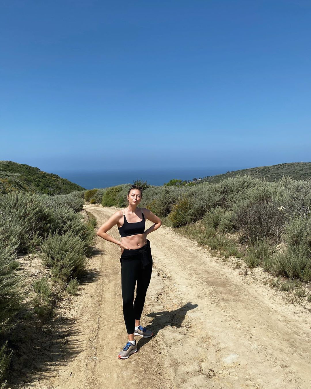 Maria Sharapova - Road trip🚗. Step 1: Hike💨☀️📍