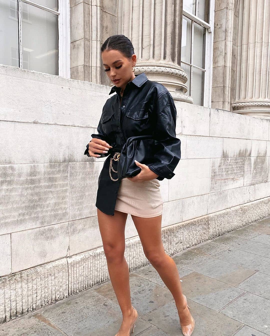 boohoo - The leathers your wardrobe needs 🔥
​Shop @natalieadunn's look 🔎 FZZ52242,  FZZ71418