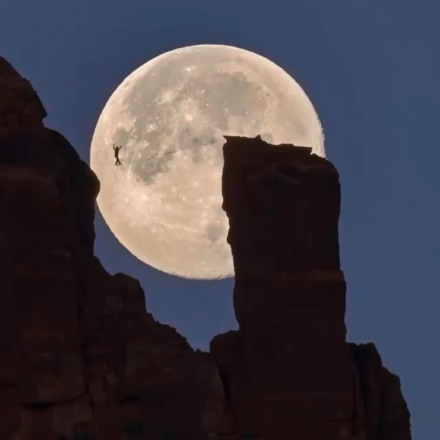 АльпИндустрия • Болеем горами - 🌕

🎥 @taylorfreesolo 

#alpindustria #hightline #mountains #mountain #mountainlovers #extrim #slackline #outdoor #outdoors #outdoorvideo #альпиндустрия #хайлайн #слекла...