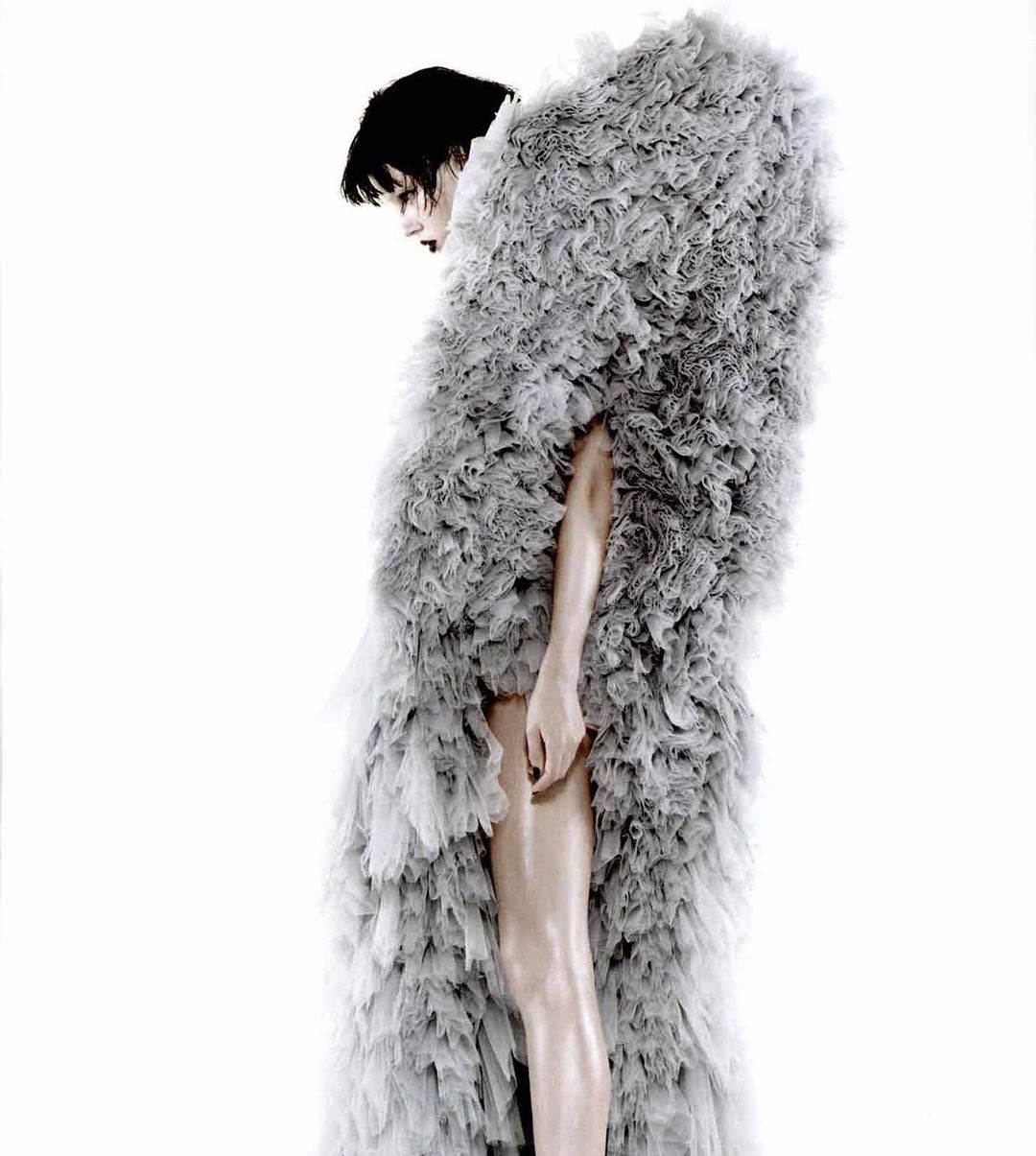 Viktor&Rolf - ‘Cutting Edge Couture’ as featured in @stilettomagazine_official <3 VR #viktorandrolf #archive