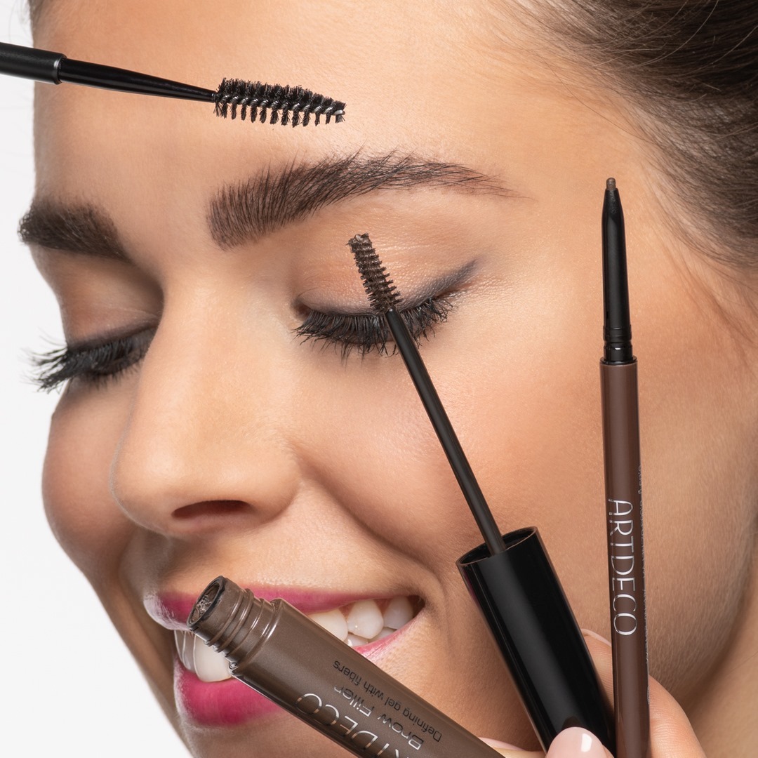ARTDECO - LOOK, BROWS ARE THE NEW LASHES! Give your favorite makeup look the perfect frame with naturally emphasized eyebrows! ✨⠀⠀⠀⠀⠀⠀⠀⠀⠀
⠀⠀⠀⠀⠀⠀⠀⠀⠀
Shown products:⠀⠀⠀⠀⠀⠀⠀⠀⠀
Ultra Fine Brow Liner N°12...