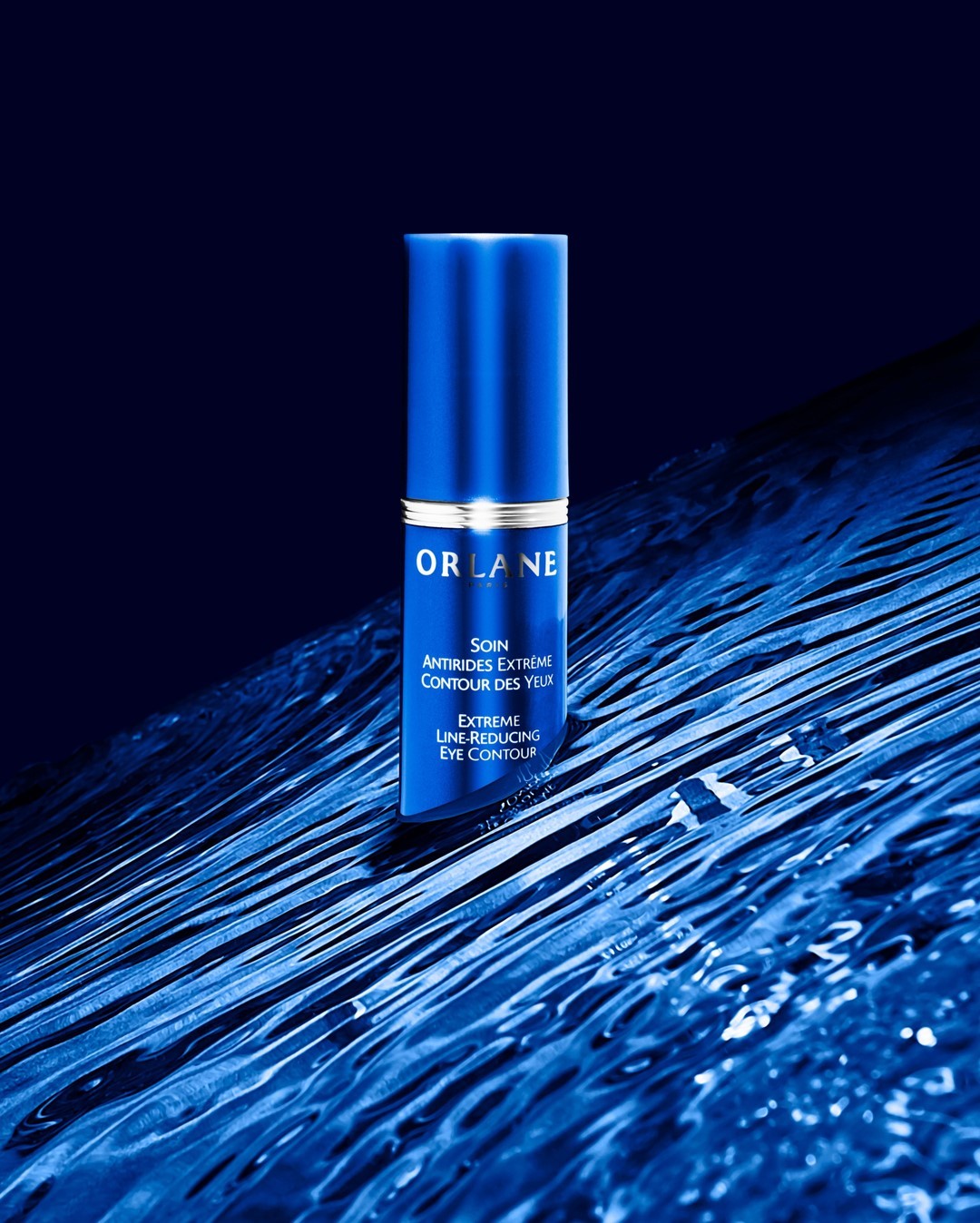 Orlane Paris - Extreme Line Reducing Eye Contour. Effectively targets wrinkles and crow's feet in minutes. Lastingly hydrates the skin.