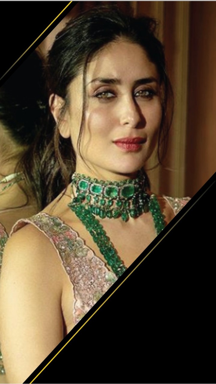 MYNTRA - Make heads turn with your #WeddingPartyLook with the #WeddingTimeFashion Masterclass by Kareena's fav stylist Tanya Ghavri!
To shop the suggested styles, tune in to the #myntra app. 
https://...