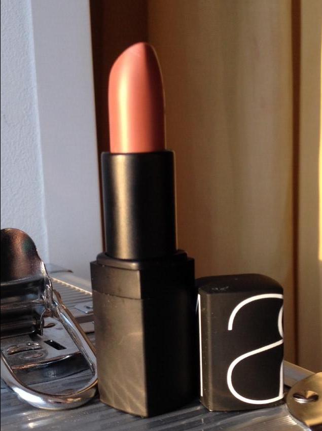 Помада Nars Satin Rouge À Lèvres Rouge A Levres Bilbao - avis