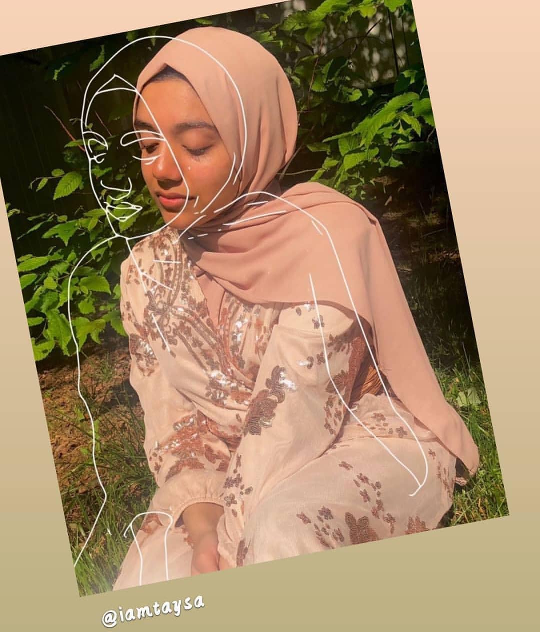 Affordable Modest Clothing ♥️ - @iamtaysa is looking so beautiful in our abaya 🌸🌸
Happy customer💖
Thankyou for sharing 😇
Dress:- @eastessence 💖💖
Shop link in bio

#eastessence #abayafashion #islamiccl...