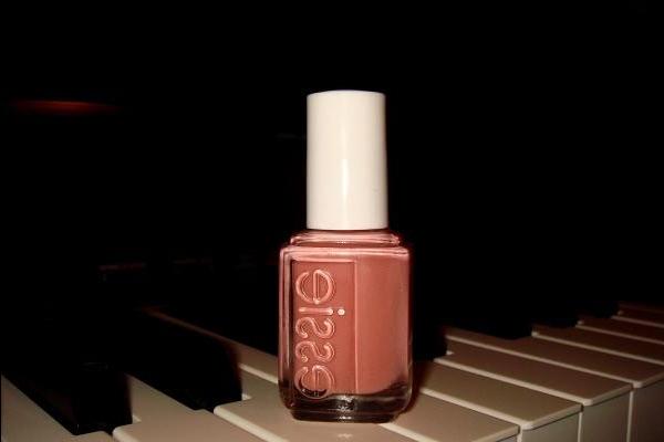 Essie Eternal Optimist - review