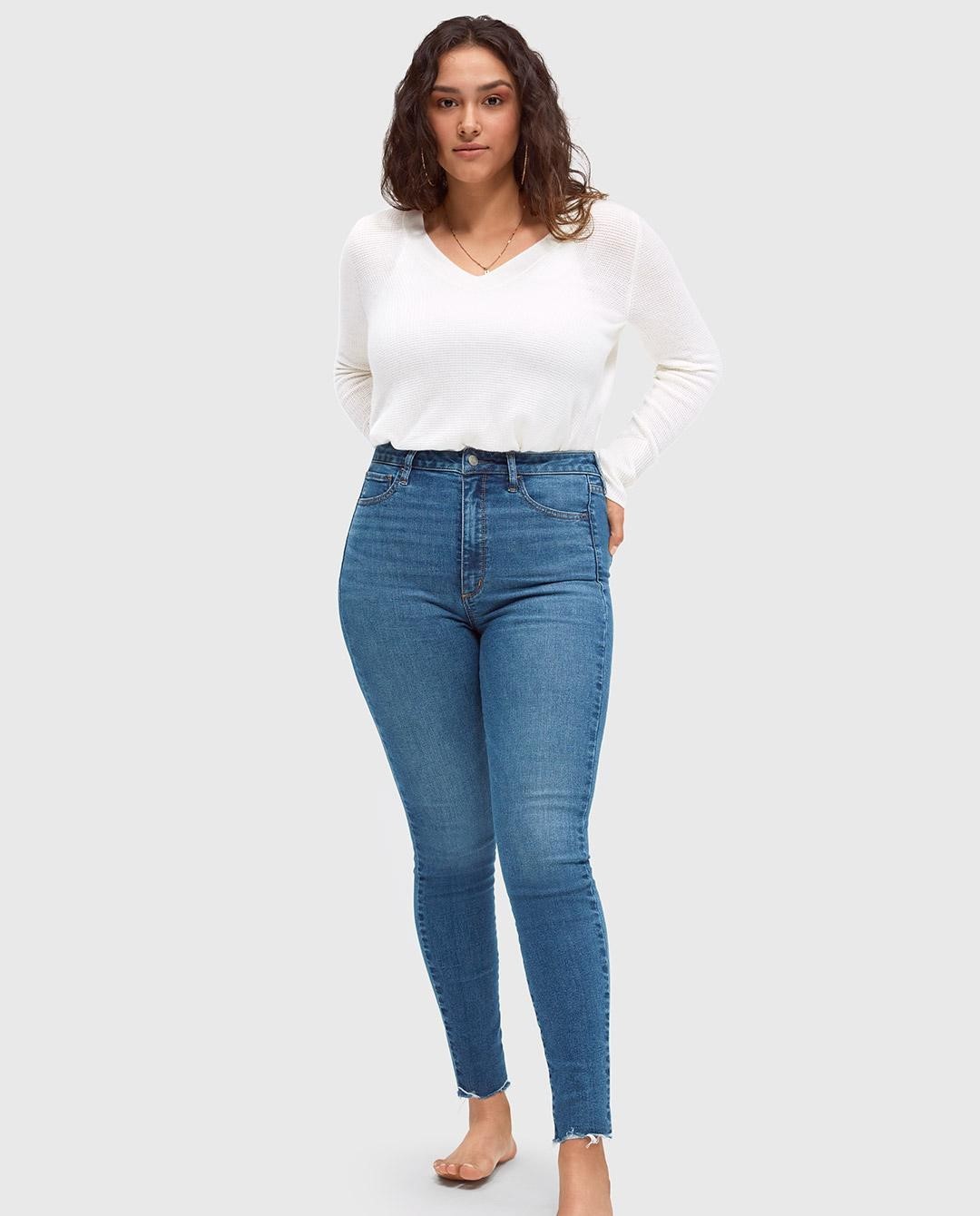 Gap Middle East - Flattering like denim, comfy like leggings. Our Universal Jegging is designed to look great on every. single. body. Finally, jeans that make us want to wear jeans again.