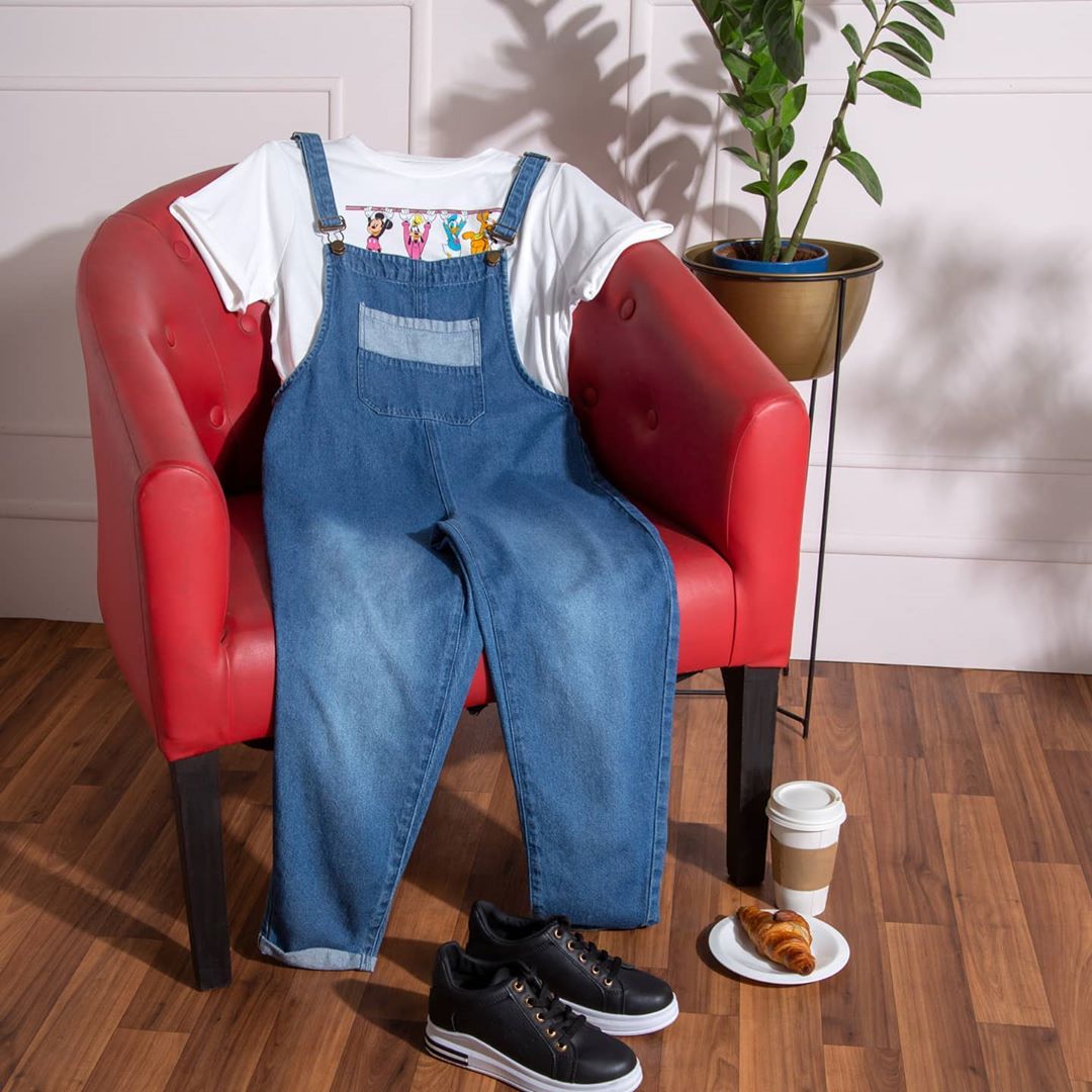 Lifestyle Stores - Some days call for the perfect pair of distressed jeans, while some are meant to for lounging in the most comfortable dungarees! Shop from a range of denim trends from your favorite...