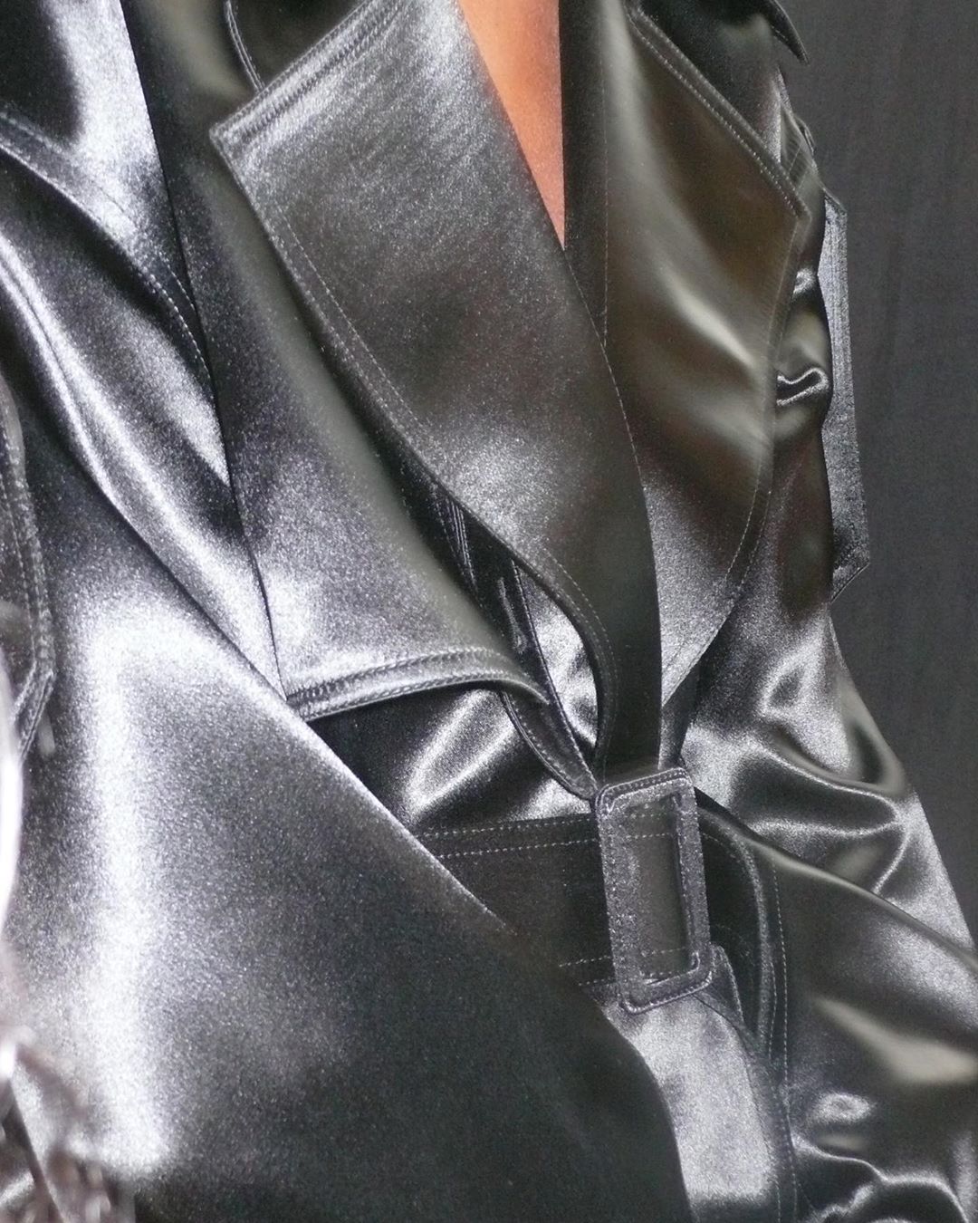 MUGLER - The black satin trench coat from the Spring Summer 2020 collection available @bergdorfs.
-
-
Photographer @tomblesch 
#mugler