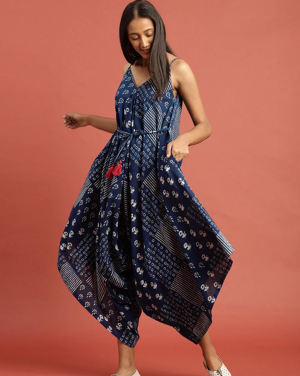 MYNTRA - Inspired by Indian crafts, check out this stylish handcrafted kurti by Taavi.
Look up product code: 9254703
The Myntra’s "Big Fashion Festival" from 16th - 22nd October, India’s Biggest Fashi...