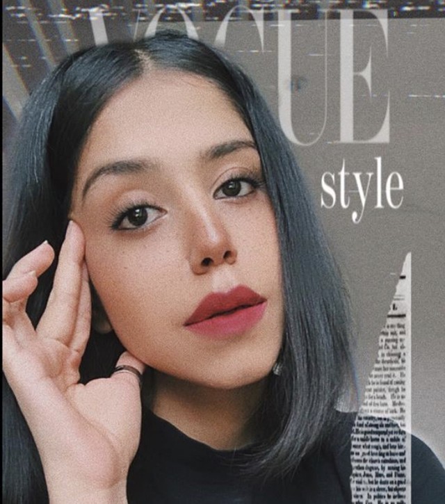 Iba - #voguechallenge 
Timeless beauty challenge with @vogueindia 
Our best selling lipstick shade - Maxx Matte Liquid Lipstick - Perky Pink ✨
In frame - @alishaasadnani ✨
✨
✨
✨
#vogue #voguemagazine...