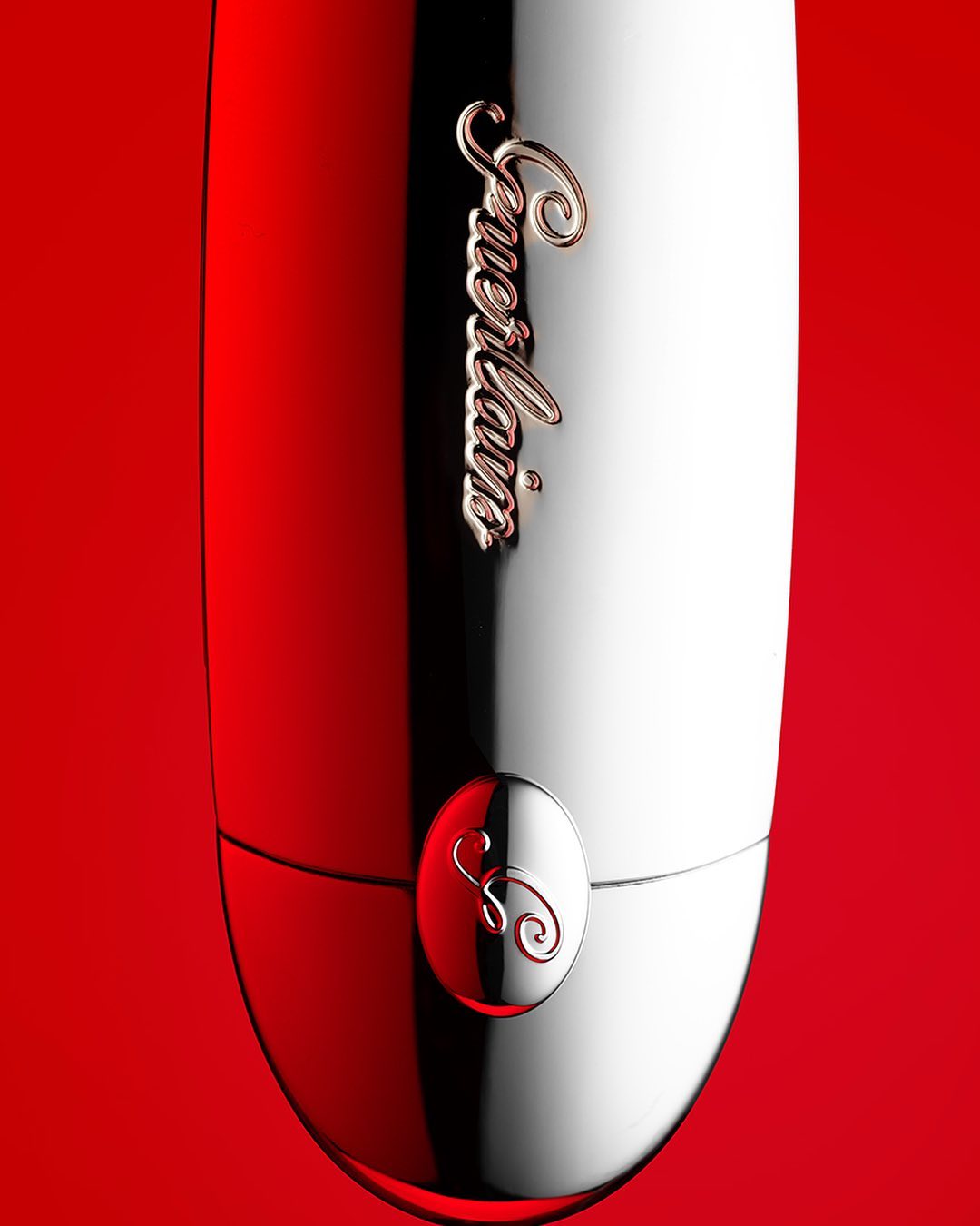 Guerlain - A case for all seasons.
From the iconic original case to each season's limited-edition collection, affirm your style with Rouge G.

Creation & photography by @bold_creativecontent 

#Guerla...