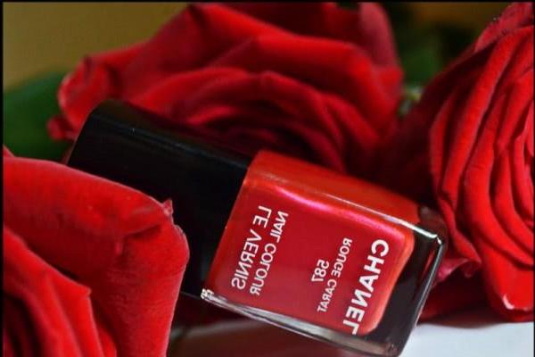 Mon rouge festive. Chanel Rouge Carat 587 - avis