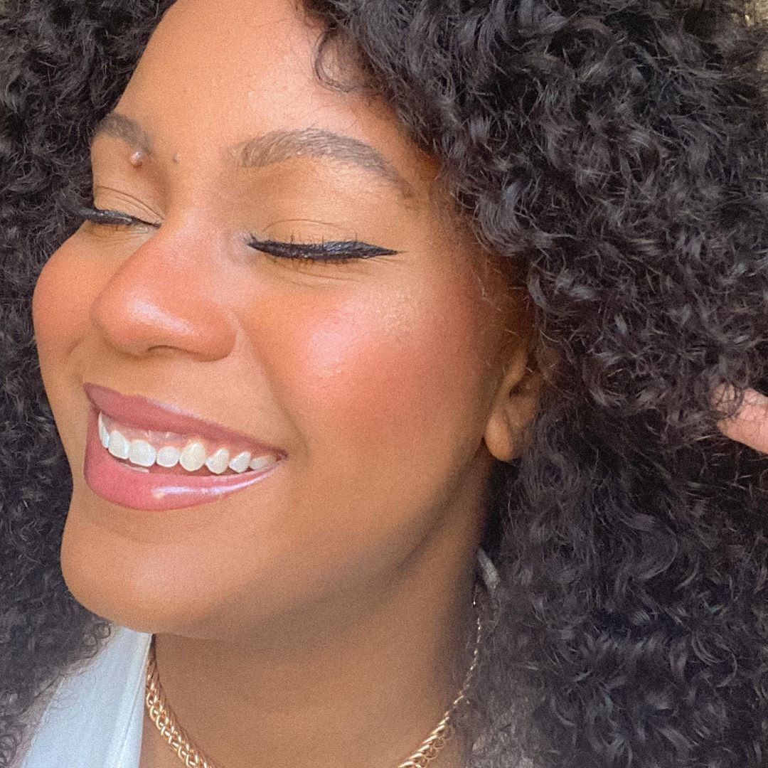 Rare Beauty by Selena Gomez - In honor of Mental Illness Awareness Week, we asked @flowersfromsteph what she does to help support her mental health each day. Here’s what she had to say ➡️ "One thing I...