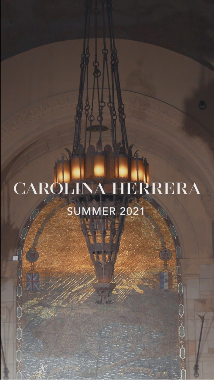 CAROLINA HERRERA - Introducing the Carolina Herrera Summer 2021 Collection. 

Notes from Creative Director @WesGordon: “Fashion is healing for the soul. Its freeing and it can make you feel powerful....