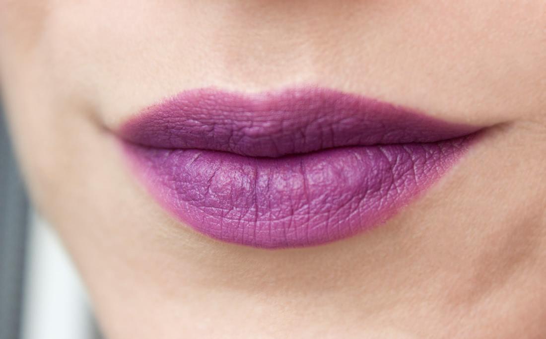 Catrice Mattlover Lipstick Pen в оттенках 010 So Bordeaux и 080 Luca Loves Lavender15 7063fd_lbox.jpg