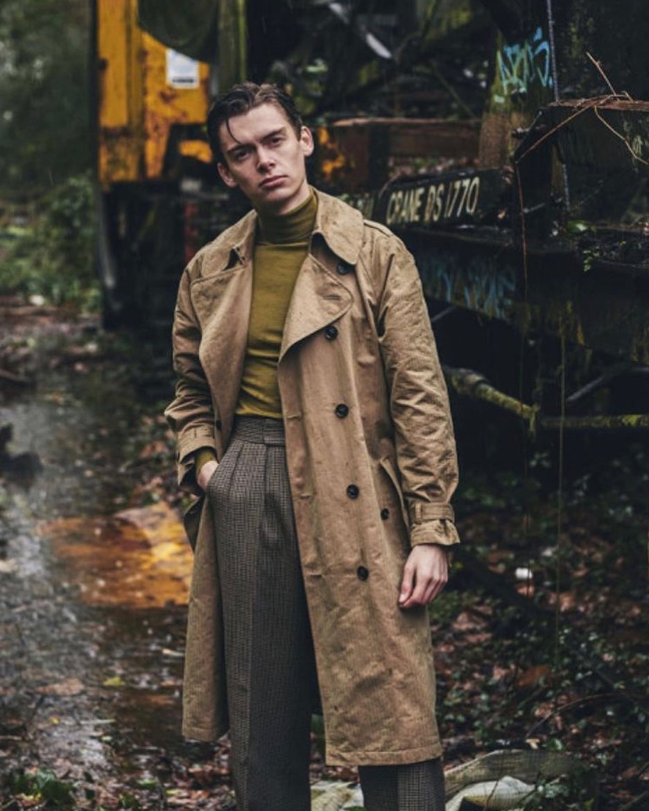 DAKS - Archive Trench -  it’s time to think coats, and what better way to see you through the autumn months than our timeless archive Trench. This humble yet iconic coat takes inspiration from the 197...